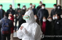 코로나19 하루 확진 100명대…총 7천513명·사망 54명