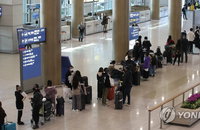 유럽발입국자 19명 확진...해외유입 차단 '비상’