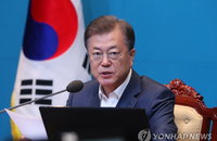 文대통령 “포스트코로나 제일 먼저 준비…경제 위기는 시작 단계”