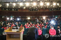 "죄송합니다" 황교안 총선 참패에 당 대표 사퇴