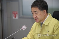 박능후 "마스크 안 쓴 승객 대중교통 승차 제한 검토“