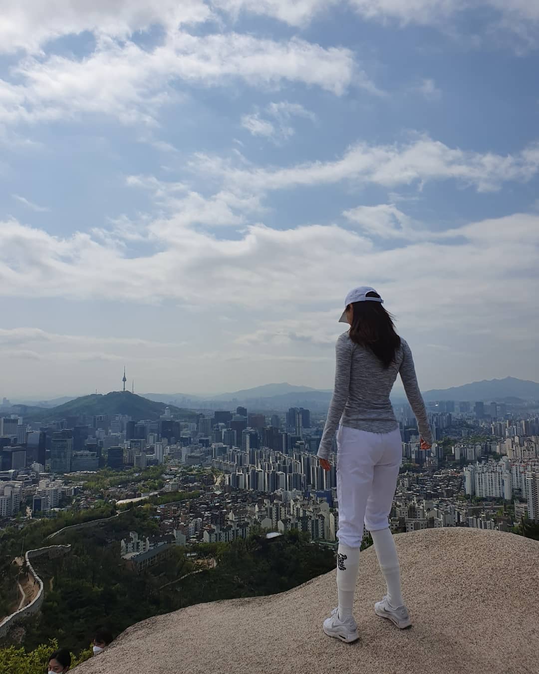 황미나 기상캐스터