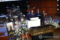 8분 46초 침묵 속 유족 측 "인종차별은 전염병", 박준형 "정신병" 일침