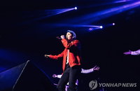 엠버 경고 "생산적인 것에 집중하라“며 악성루머 일침