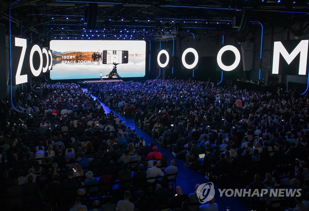 미국에서 열린 '삼성 갤럭시 언팩 2020' (서울=연합뉴스) 11일(현지시간) 미국 샌프란시스코에서 열린 '갤럭시 언팩 2020' 현장 모습. 2020.2.12 [삼성전자 제공.