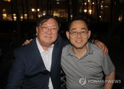 화기애애한 김태년-주호영, 국회정상화 노력하기로