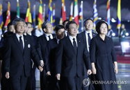6.25전쟁 70주년에 文 대통령, 도발엔 단호한 대응 원칙 속 평화메세지 밝혀