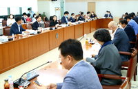 내년도 건강보험료율 결정 연기…요양급여비는 1.99% 인상
