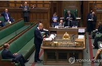 미국에 설 자리 잃어가는 화웨이...화웨이 배제한 SKT·KT 칭찬받기도