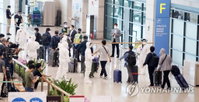[코로나19 발생현황] 신규 확진자 113명…해외유입에 정부서울청사까지(종합)