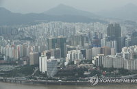 주택 거래량 전년보다 36% 감소. 전월세 거래량은 늘어
