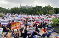 대정부 투쟁노선서 물러난 의협 ”코로나19 상황 엄중, 일단 만나자“