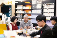 비대면 시대 적응하는 고령층…인터넷뱅킹·메신저 사용률 늘었다