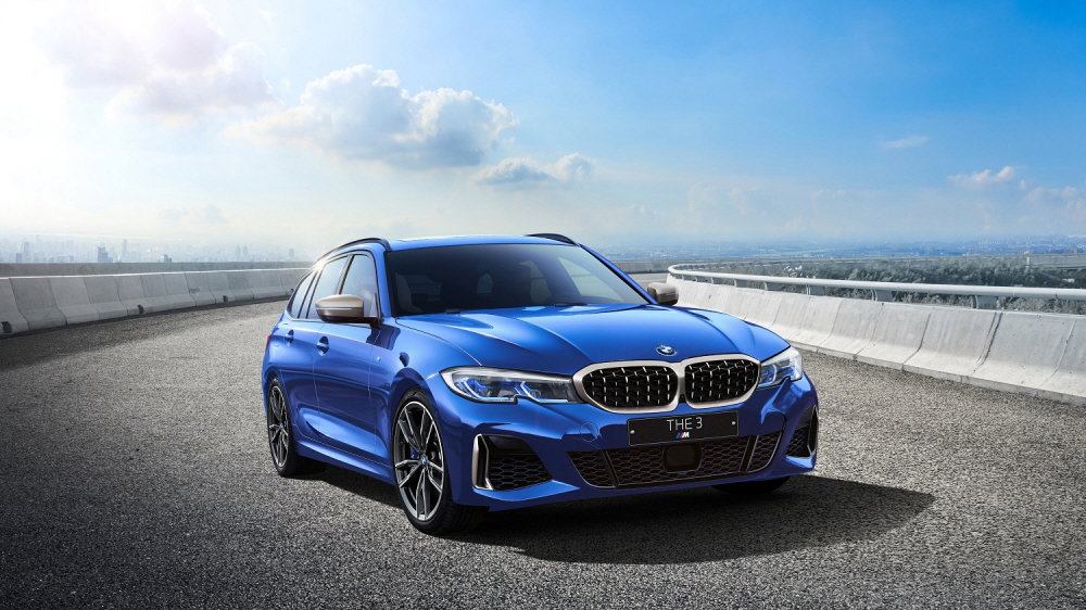 ▲M340i xDrive 투어링 산 마리노 블루