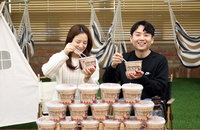 모나미 음료, 신한생명 라면…신선함 부르는 편의점의 콜라보레이션 경영