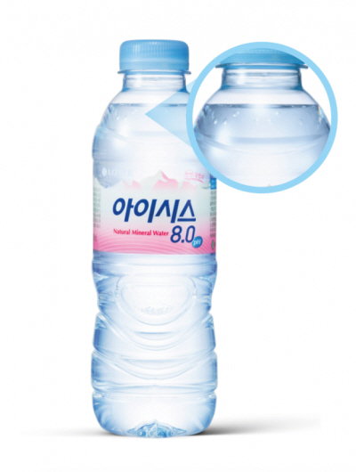 롯데칠성음료가 시각장애인의 정보 접근성 향상 및 제품 선택권 보장을 위해 생수 브랜드 ‘아이시스8.0’ 및 ‘아이시스 에코’에 점자를 넣는다. 롯데칠성음료가 시각장애인의 정보 접근성 향상 및 제품 선택권 보장을 위해 생수 브랜드 ‘아이시스8.0’ 및 ‘아이시스 에코’에 점자를 넣는다.