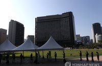 거리두기 단계 내주 발표 "확진자-위중증-치명률 고려"