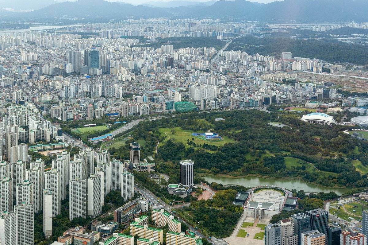 아파트 아파트