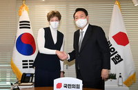 윤석열, 외교·경제 광폭행보…한미관계·일자리창출 강조