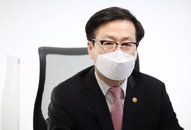 한국, 美 수출규제 대상 포함…정부 "기업 피해 최소화 주력"
