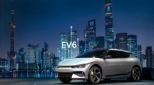기아는 19일(현지시간) 중국 상하이 컨벤션 센터에서 전용 전기차 EV6를 공개했다