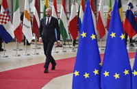 EU, 러 원유 완전금수 불발…해상수입만 차단
