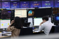 연저점 또 경신 코스피 2320대…코스닥 720대로 하락