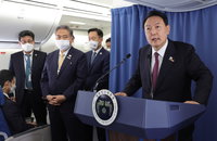 尹대통령 "한미일 정상, 군사안보협력 재개 원칙론에 합의"