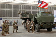 우크라 HIMARS 더 필요하다는데…美무기고 바닥날까 속앓이