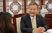 이상민 장관 "행안부 '경찰국', 3개과 15명에 국장은 치안감"