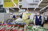尹대통령 "피부로 느끼도록 명절 장바구니 물가 잡아야"