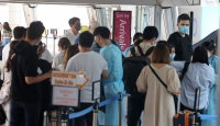 3일부터 입국 전 코로나 검사 폐지…해외여행 예약 급증