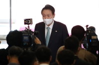 尹 "금리인상 고통, 적절한 신용정책 만들겠다"