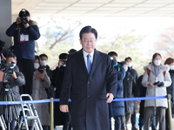 '대장동 의혹' 이재명 검찰 출석…수사 1년4개월만
