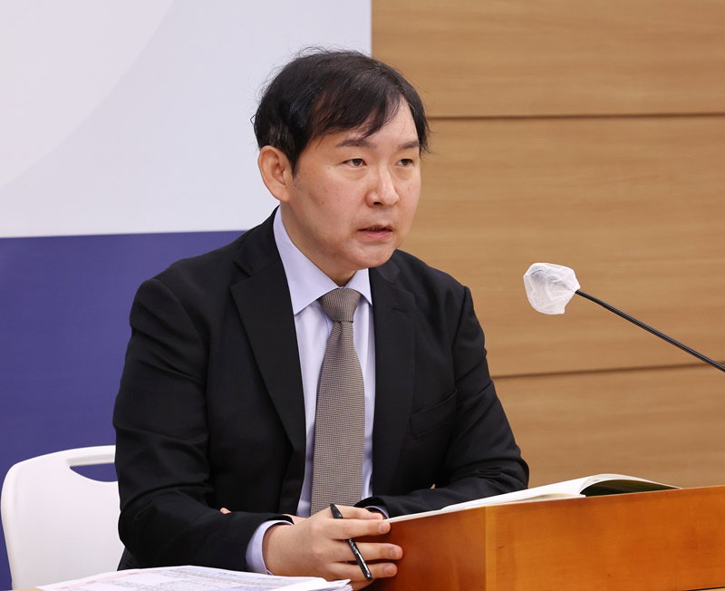 최근 경제동향 설명하는 이승한 경제분석과장