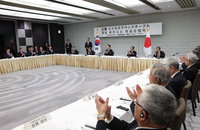 윤 대통령 비즈니스 라운드 테이블' 참석 "첨단 신산업 협력"
