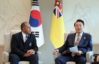 尹, 태평양 10개 도서국과 회담 마무리 "태평양 함께 수호"