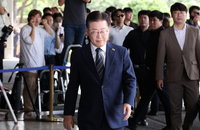 이재명 4번째 검찰 출석 "치부 가리려 조작수사"