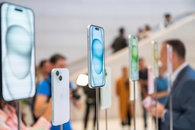 애플 아이폰15 출시…가격 동결·USB-C 충전 케이블 제공