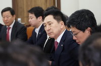 보궐선거 예상밖 격차에 與 '쇄신론' 분출, 野 대여공세 고삐