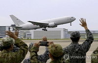 일본 수송기 투입, 한국인 19명도 '무료 수송'
