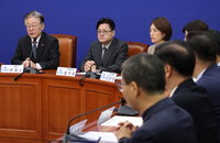 與 "이동관 탄핵안 철회, 법적 불가"…野 "철회뒤 재발의"