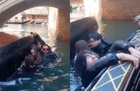 베네치아 中관광객들 곤돌라 전복 어쩌다
