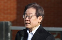 이재명 8일만에 퇴원 "상대 죽여없애는 전쟁같은 정치 종식"