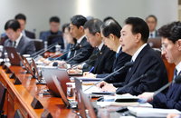 尹대통령 "의사 인력 확대는 늦출 수 없는 시대적 과제"