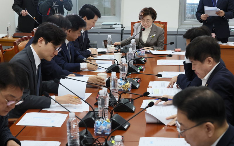 국회 국토교통위 국토법안심사소위