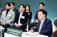 尹 "2030년 대구 신공항 개항…로봇·모빌리티 산업 육성"