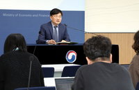 정부, 수출회복…소비둔화·건설투자 부진