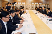 기재차관 "배추 등 가격불안 7종, 5월중 할당관세 0%"