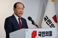 황우여 "6말7초 전대 어려워…한 달 이상 늦어질 듯"
